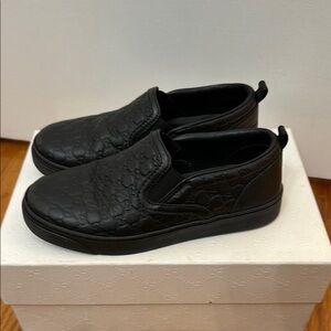 100% authentic Gucci slip ons